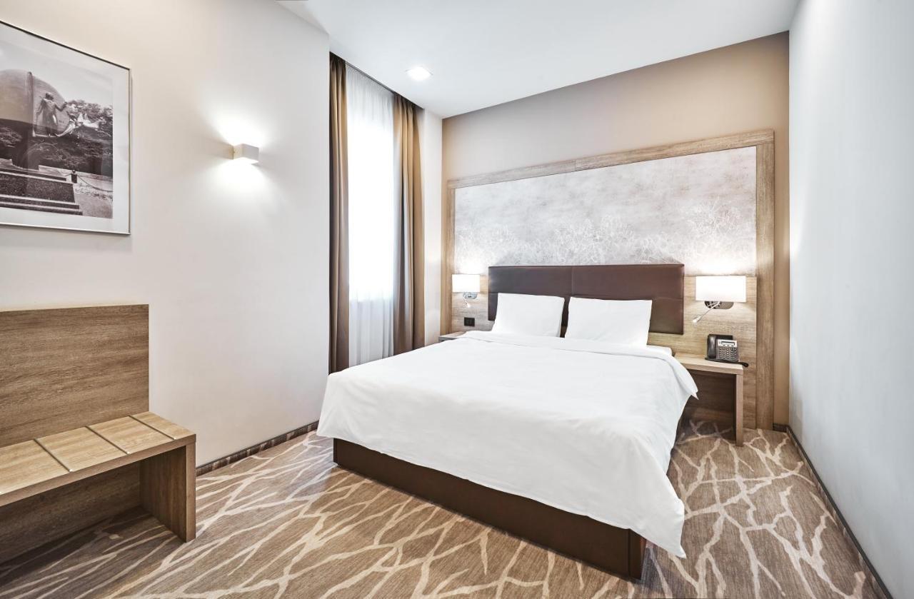 Radisson Hotel City Centre Odessa Ngoại thất bức ảnh