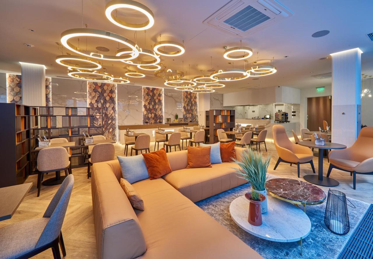 Radisson Hotel City Centre Odessa Ngoại thất bức ảnh