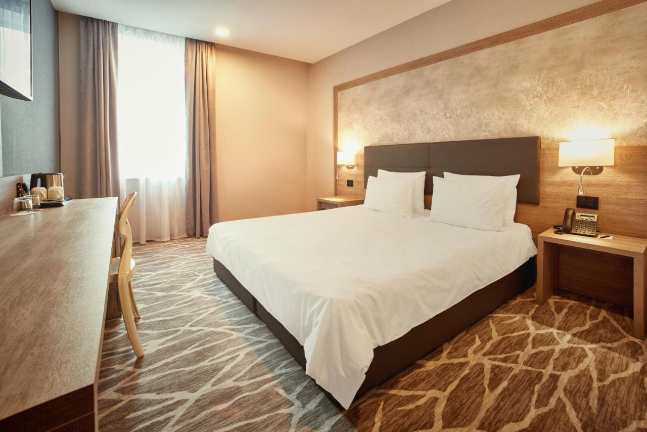 Radisson Hotel City Centre Odessa Ngoại thất bức ảnh