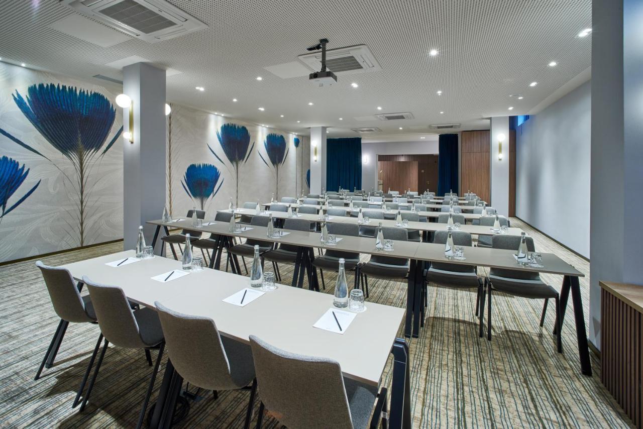 Radisson Hotel City Centre Odessa Ngoại thất bức ảnh