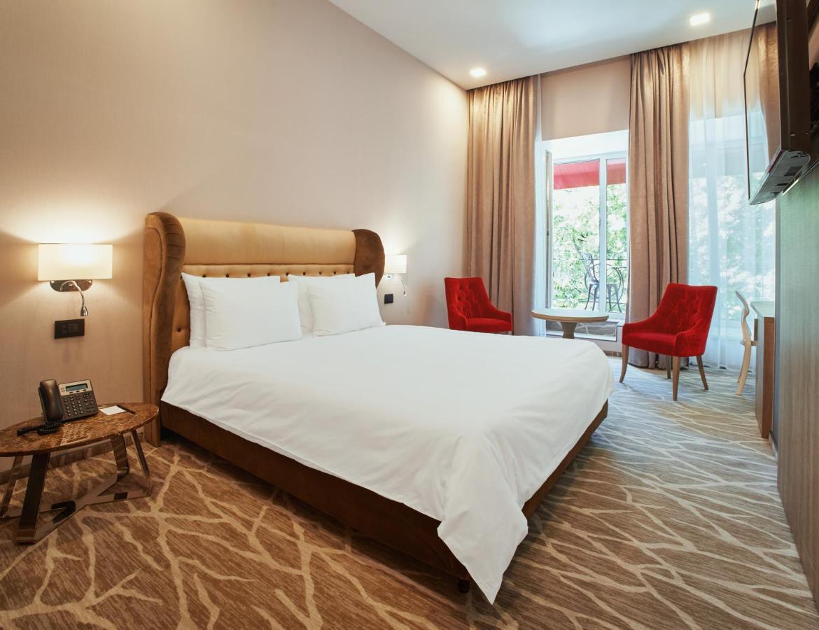 Radisson Hotel City Centre Odessa Ngoại thất bức ảnh