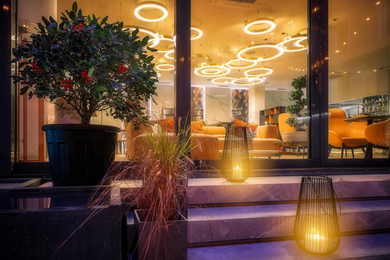 Radisson Hotel City Centre Odessa Ngoại thất bức ảnh