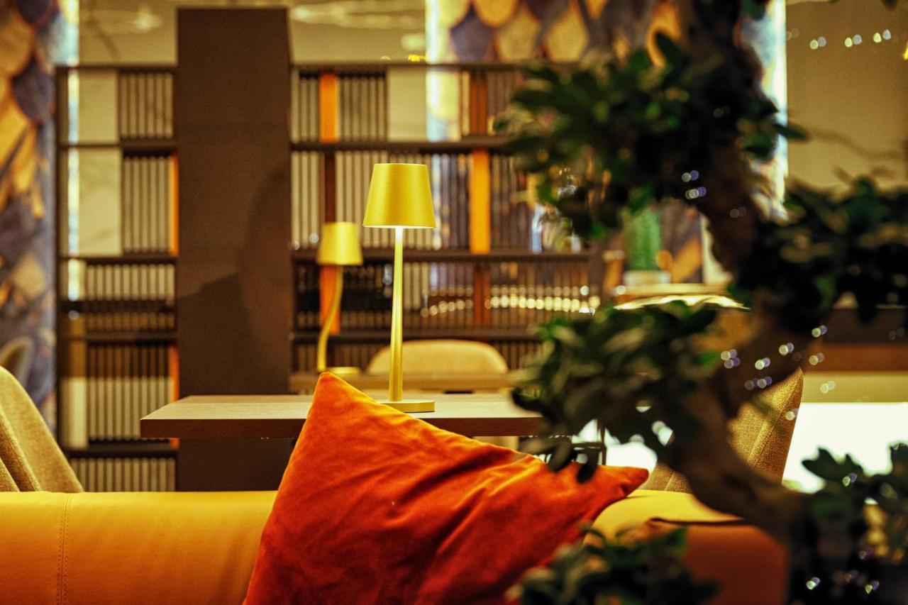 Radisson Hotel City Centre Odessa Ngoại thất bức ảnh