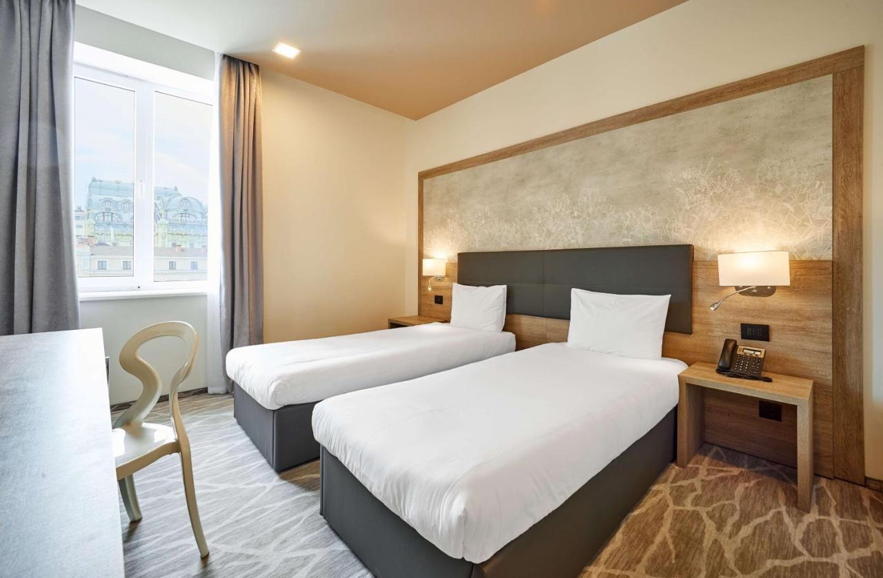 Radisson Hotel City Centre Odessa Ngoại thất bức ảnh